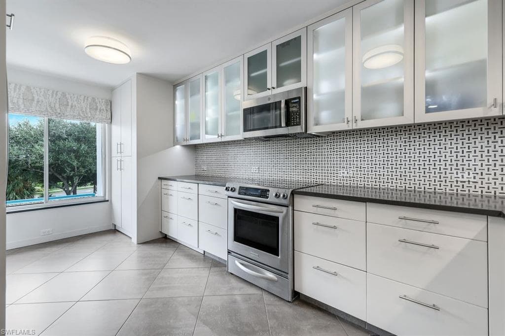 355 Park Shore Dr 1-134, Naples, FL 34103-12