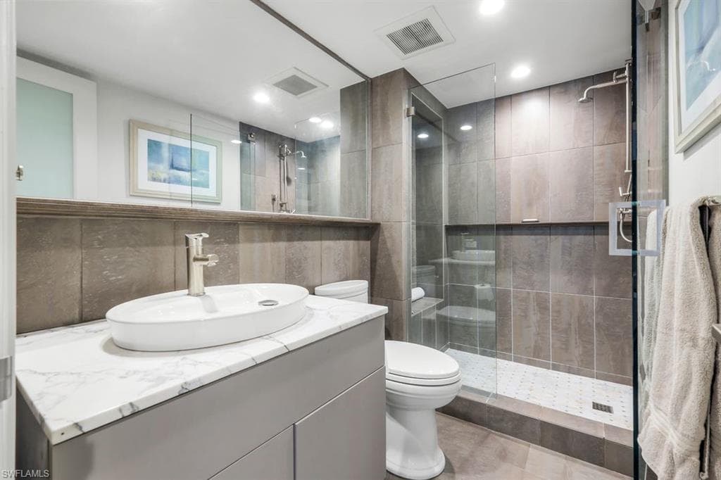 355 Park Shore Dr 1-134, Naples, FL 34103-17