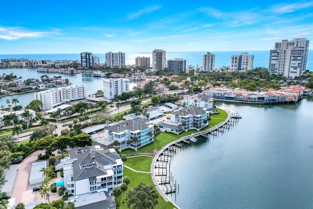 355 Park Shore Dr 1-134, Naples, FL 34103-26