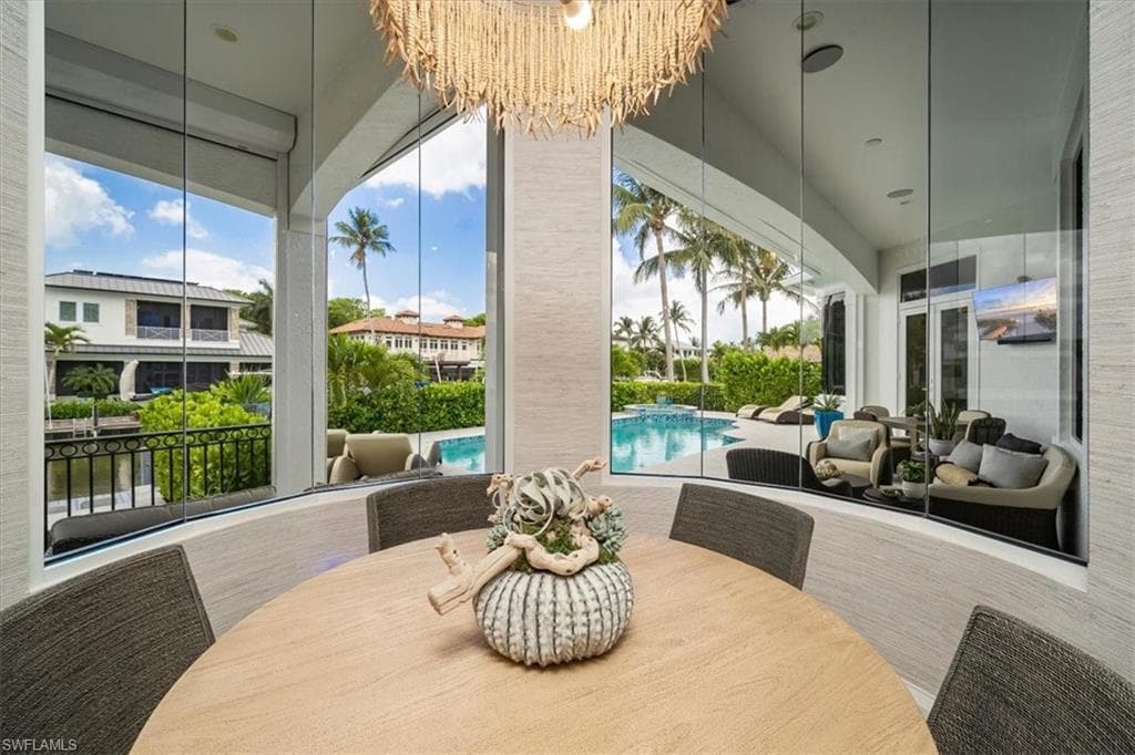 470 17th Ave S, Naples, FL 34102-15