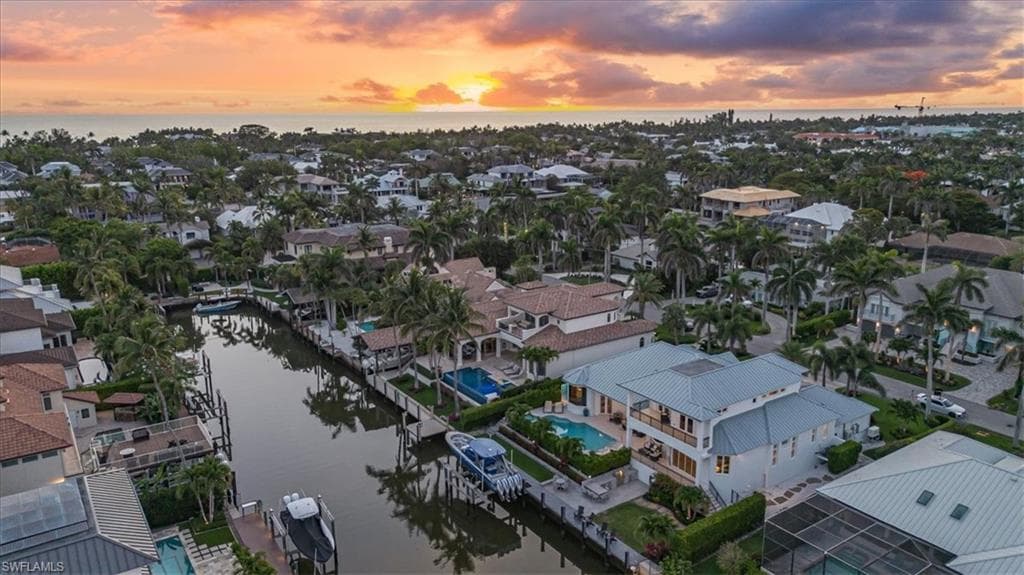 470 17th Ave S, Naples, FL 34102-21