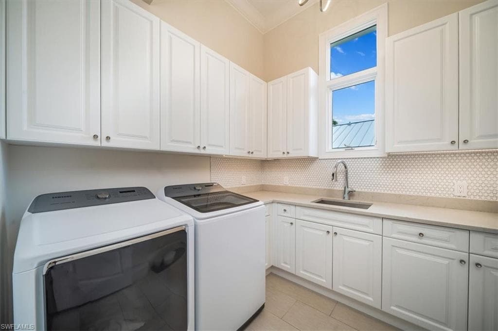 470 17th Ave S, Naples, FL 34102-28