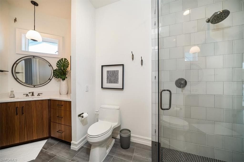 470 17th Ave S, Naples, FL 34102-35