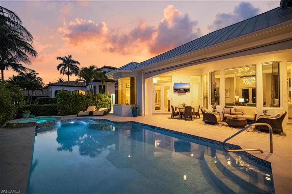 470 17th Ave S, Naples, FL 34102-37