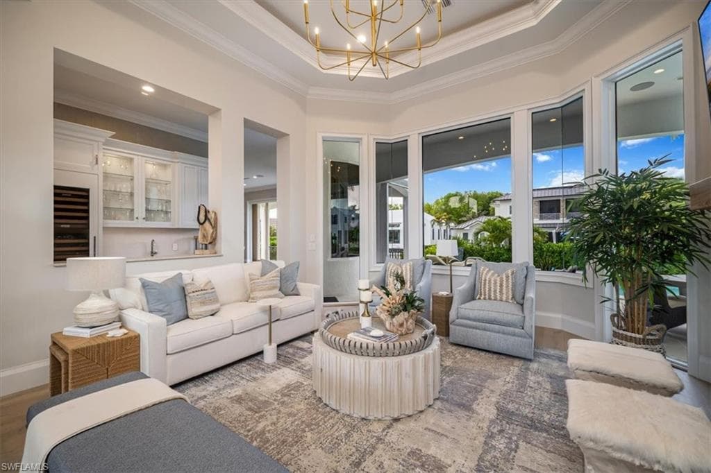 470 17th Ave S, Naples, FL 34102-2