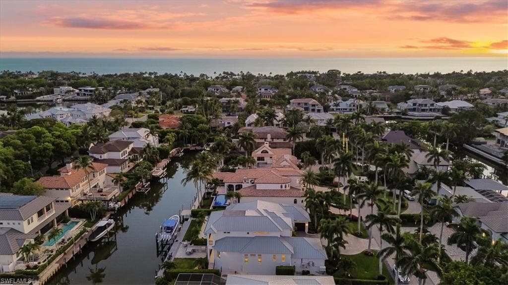 470 17th Ave S, Naples, FL 34102-38