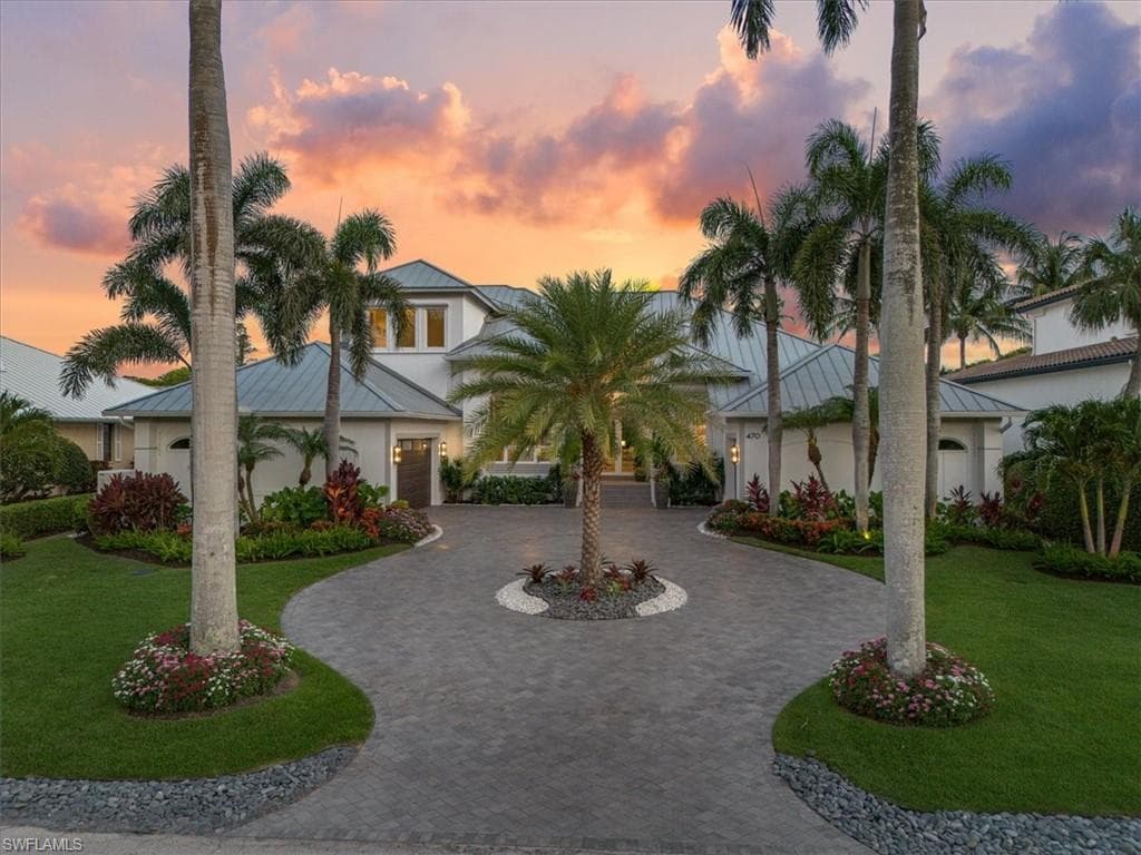 470 17th Ave S, Naples, FL 34102-39