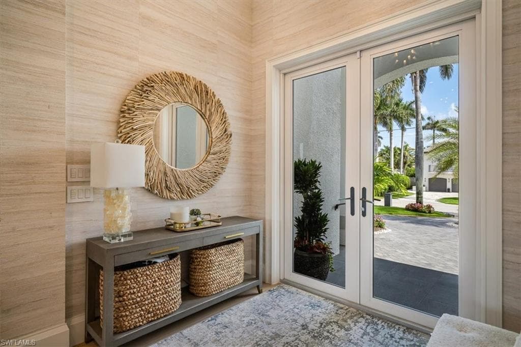 470 17th Ave S, Naples, FL 34102-4