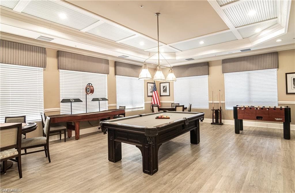 6533 Monterey Pt 204, Naples, FL 34105-31