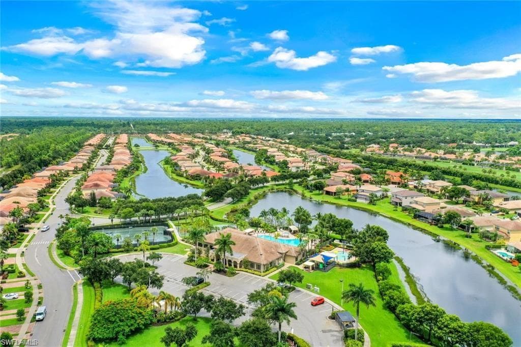 6533 Monterey Pt 204, Naples, FL 34105-36