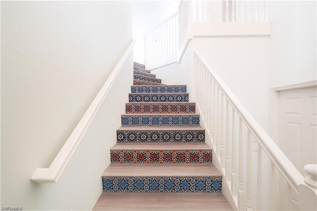 6533 Monterey Pt 204, Naples, FL 34105-5