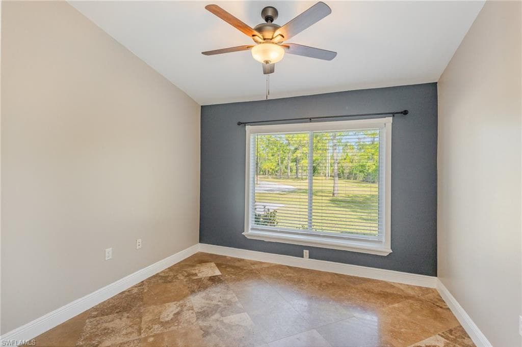 5031 Sunset Rd, Lehigh Acres, FL 33971-13