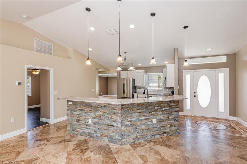 5031 Sunset Rd, Lehigh Acres, FL 33971-5