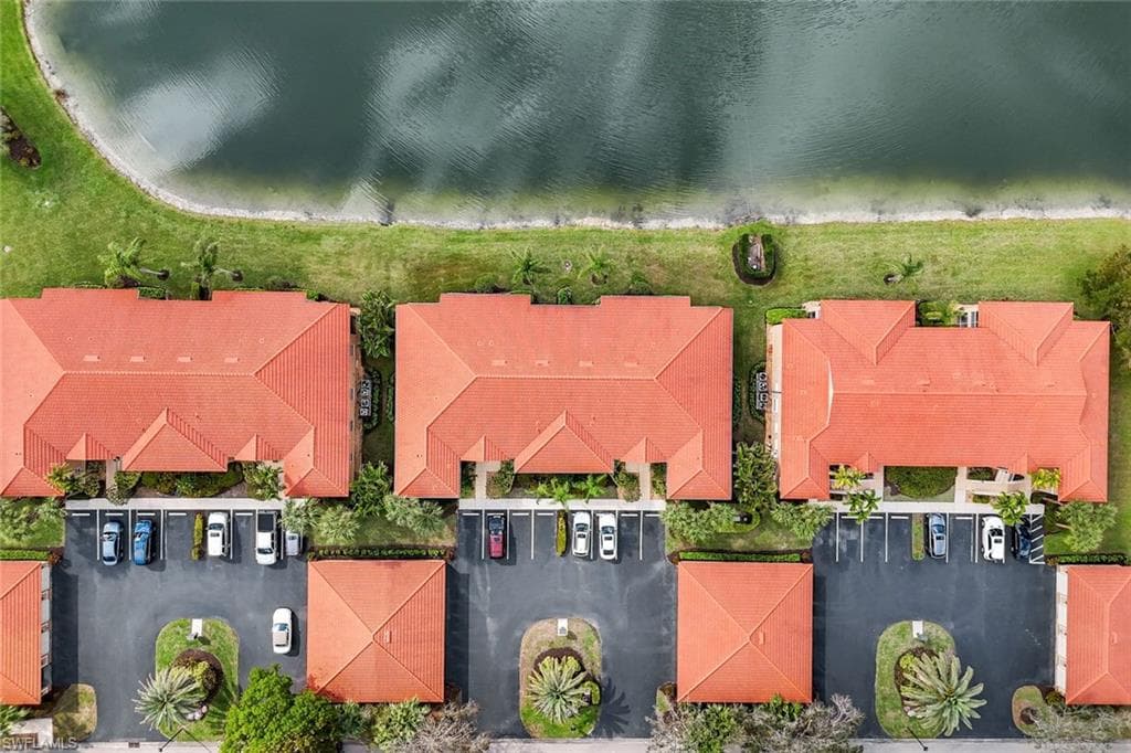 6930 Huntington Lakes Cir 102, Naples, FL 34119-32
