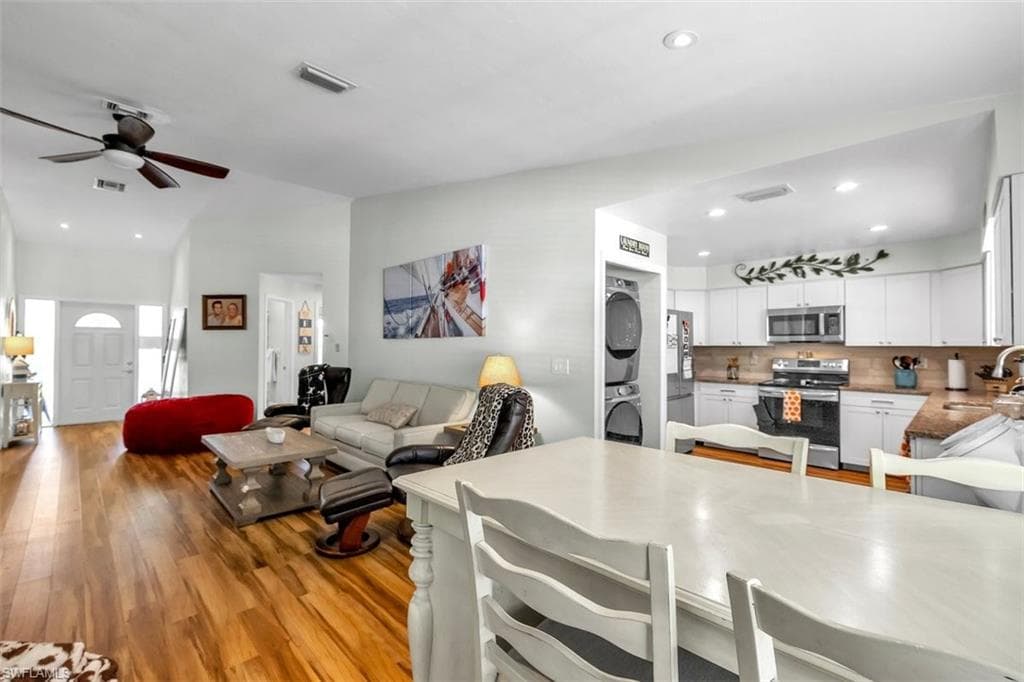 3591 Golden Gate Blvd E, Naples, FL 34120-9