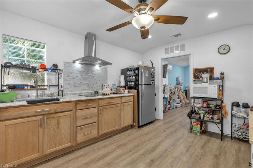 3591 Golden Gate Blvd E, Naples, FL 34120-40