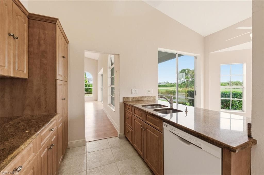 2165 Paget Cir 1, Naples, FL 34112-15