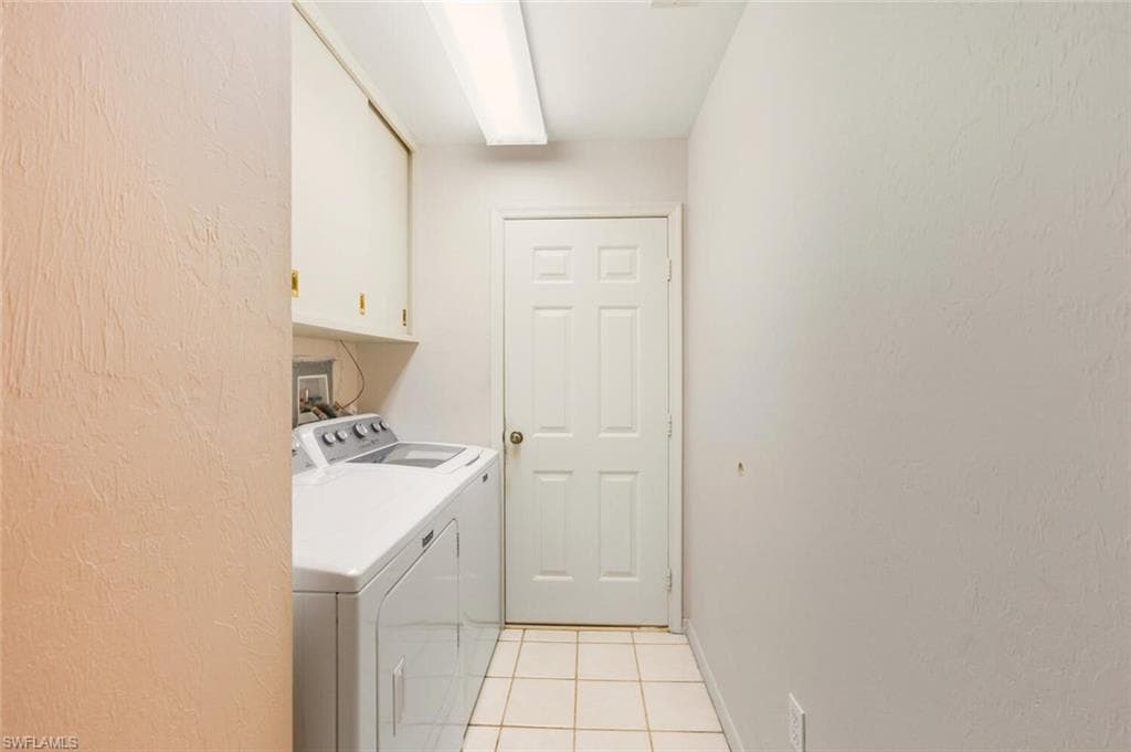 2165 Paget Cir 1, Naples, FL 34112-28