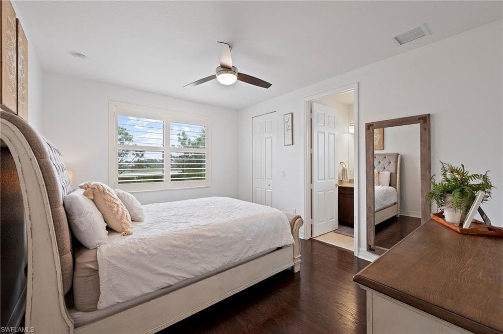 3082 Hudson Ter, Naples, FL 34119-34