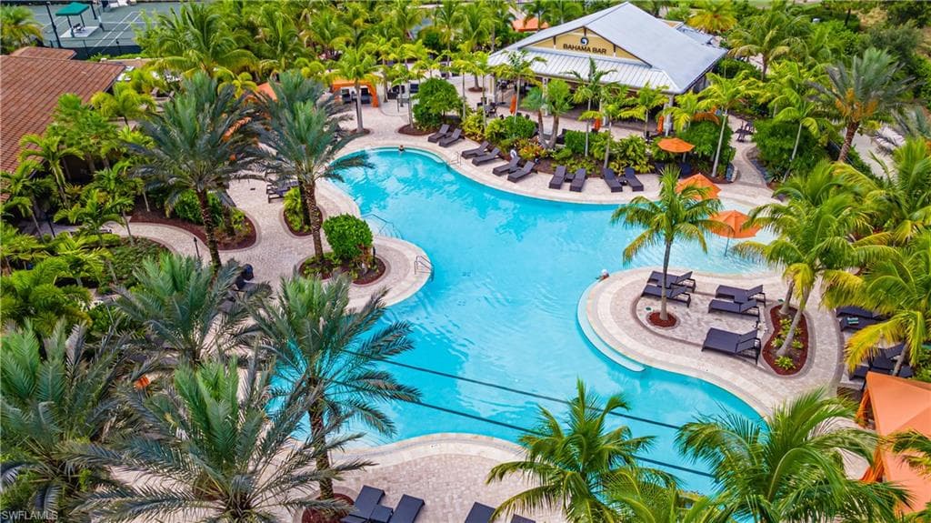 9389 Pocida Ct 202, Naples, FL 34119-28