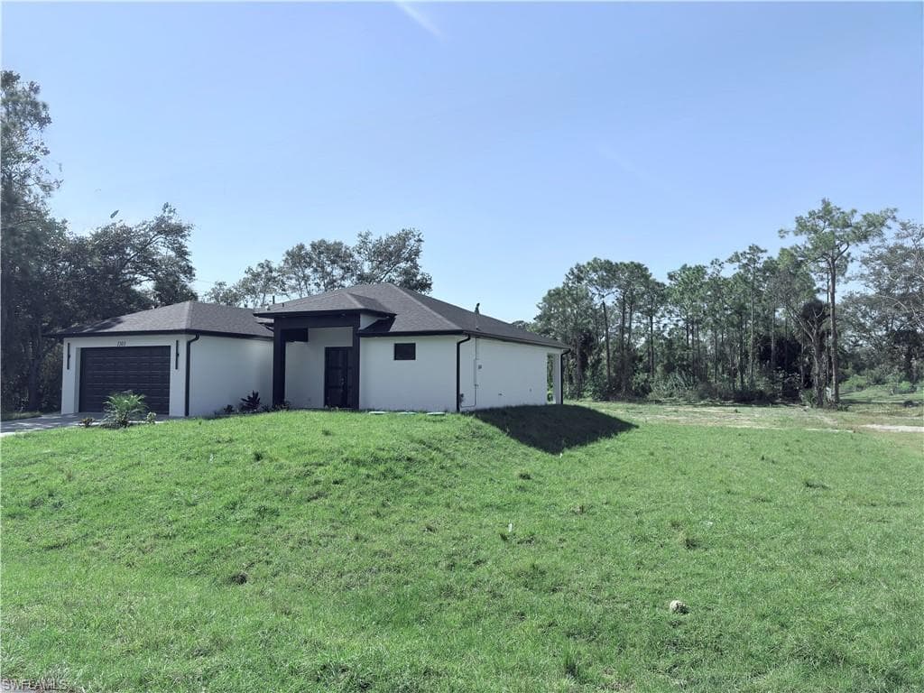 1503 Calvin Ave, Lehigh Acres, FL 33972-2