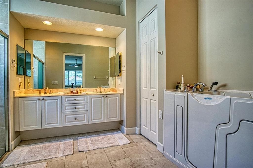 14563 Juniper Point Ln, Naples, FL 34110-15