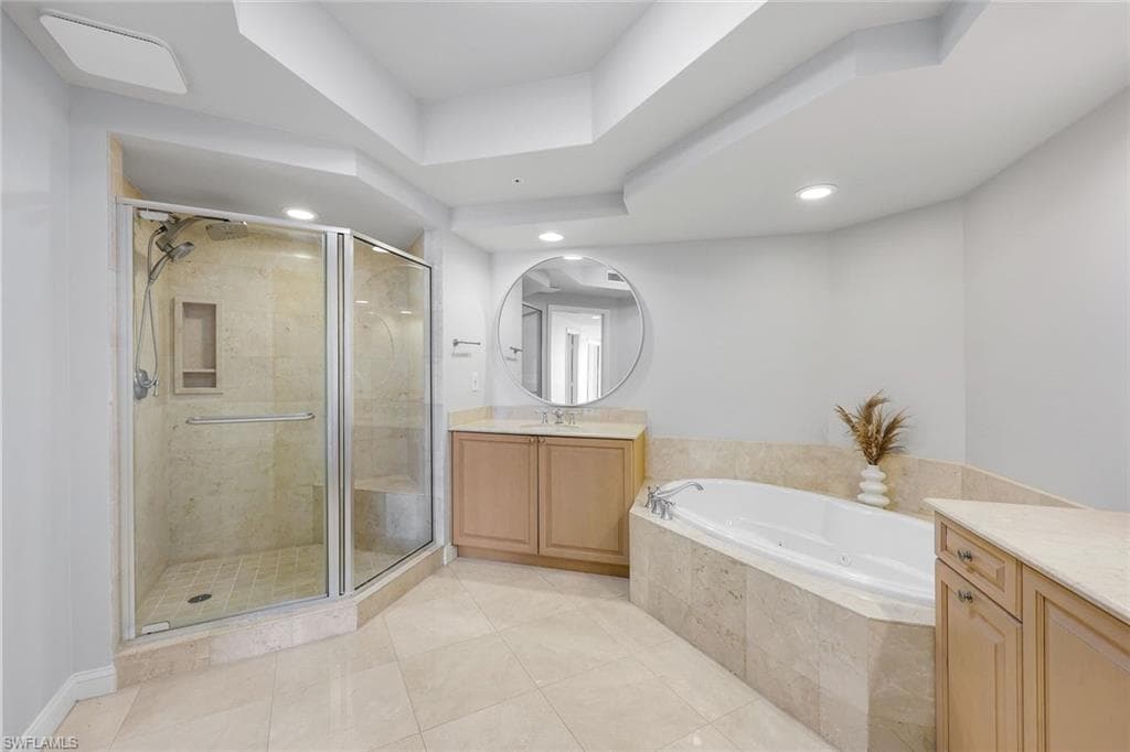 4801 Bonita Bay Blvd 2004, Bonita Springs, FL 34134-26