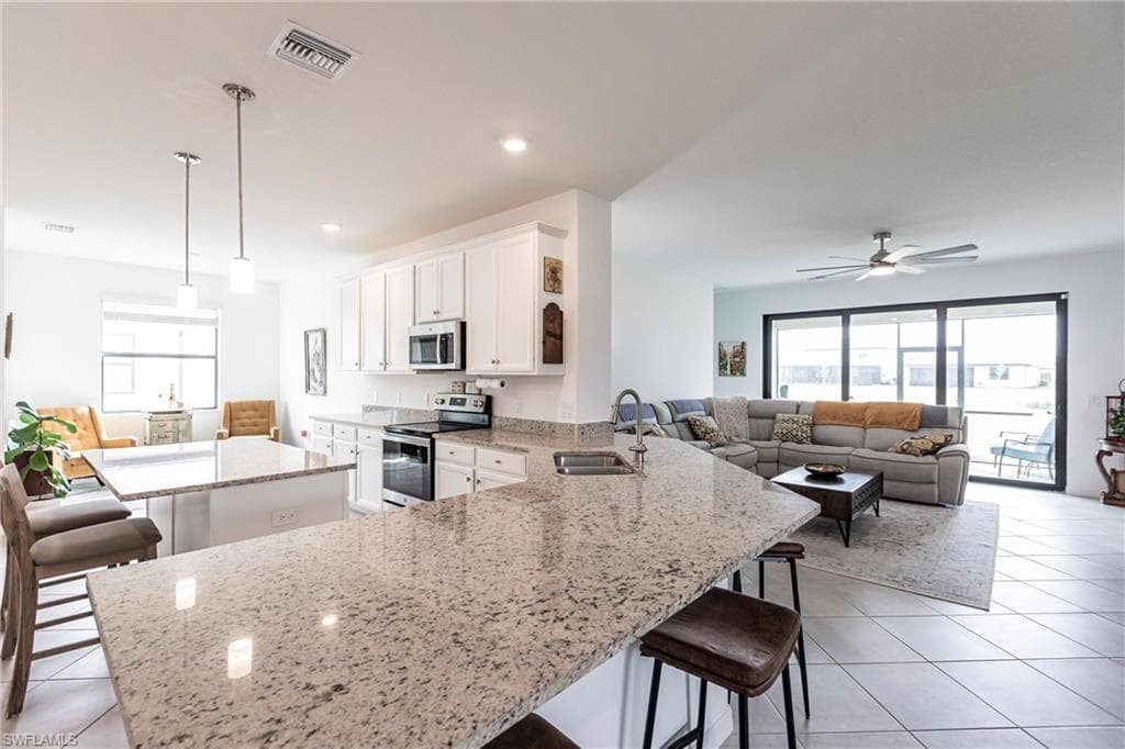 3413 Nombella Ct, Fort Myers, FL 33905-4