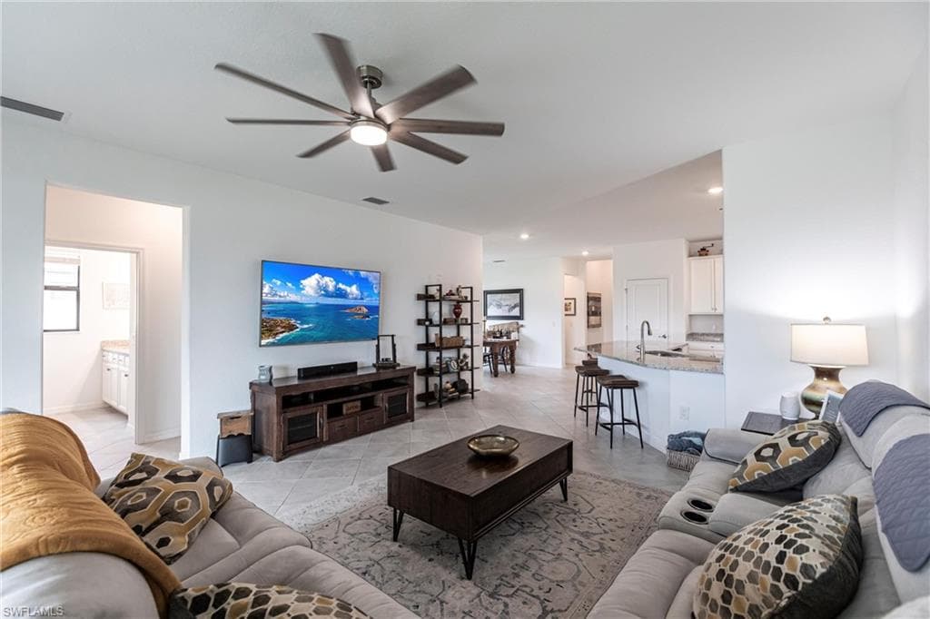 3413 Nombella Ct, Fort Myers, FL 33905-5