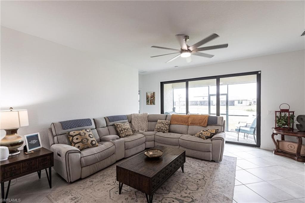 3413 Nombella Ct, Fort Myers, FL 33905-6