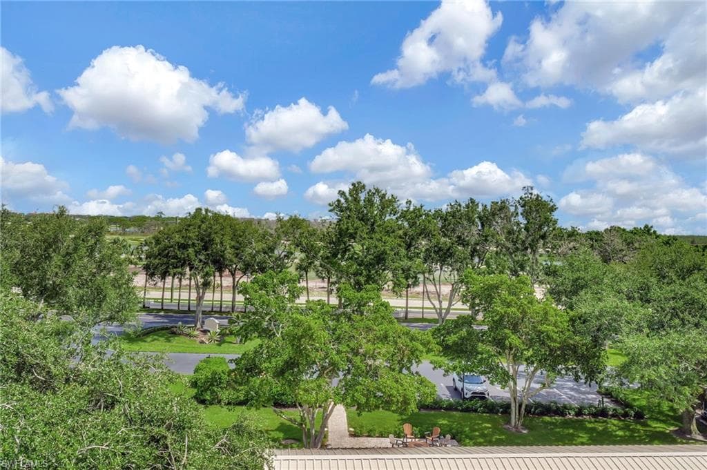 380 Horse Creek Dr 204, Naples, FL 34110-31