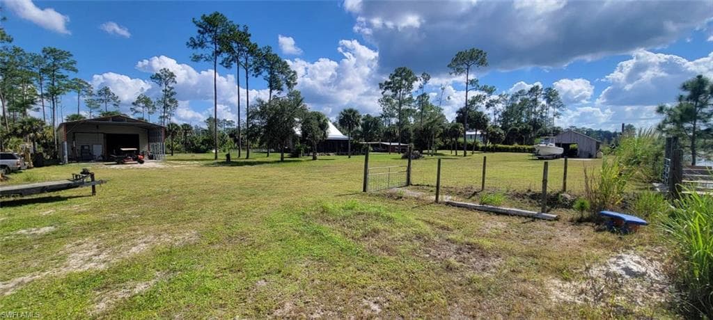 3909 14th Ave SE, Naples, FL 34117-8