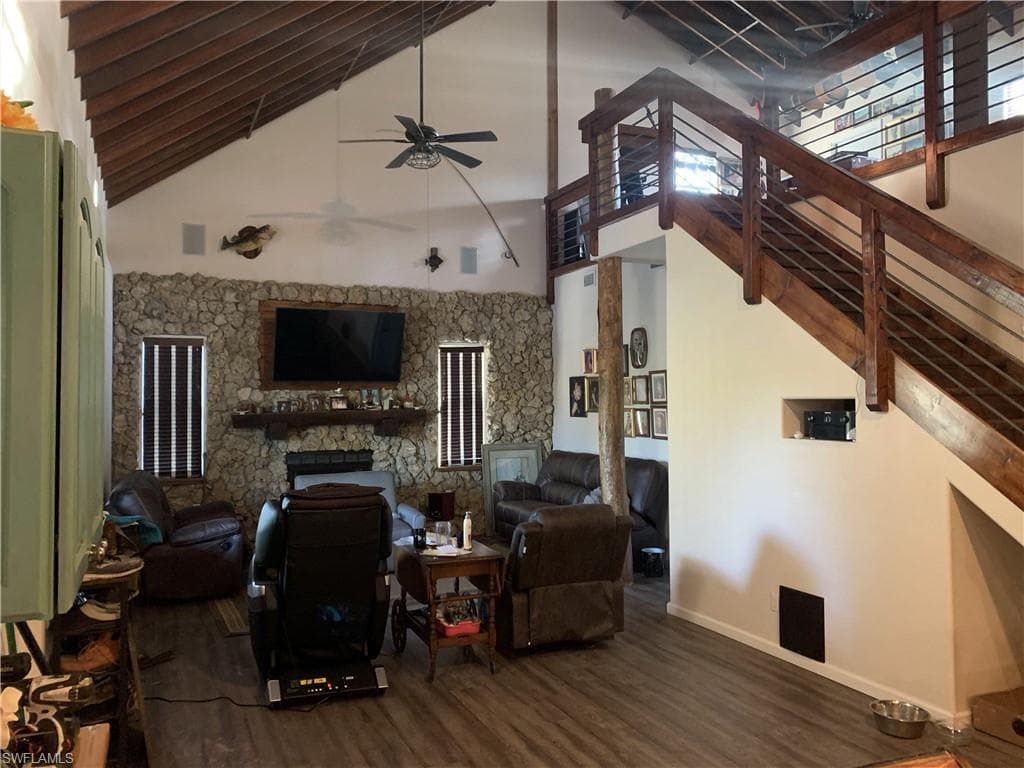 3909 14th Ave SE, Naples, FL 34117-20