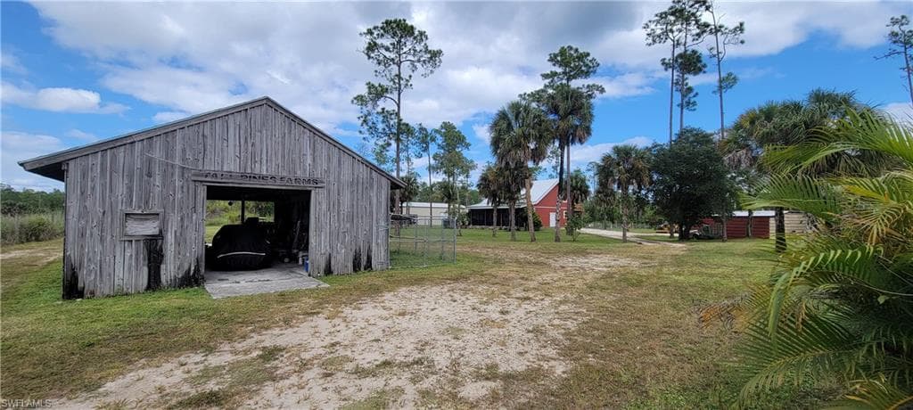 3909 14th Ave SE, Naples, FL 34117-25