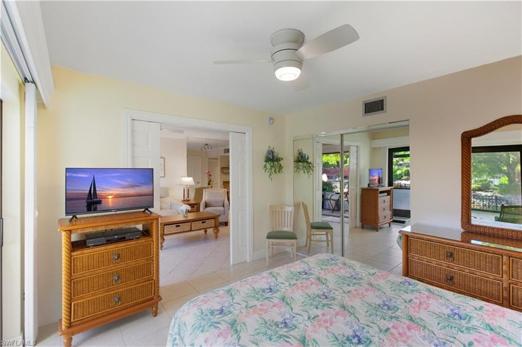 600 Neapolitan Way 105, Naples, FL 34103-16