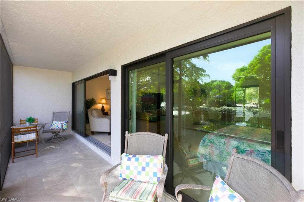 600 Neapolitan Way 105, Naples, FL 34103-20