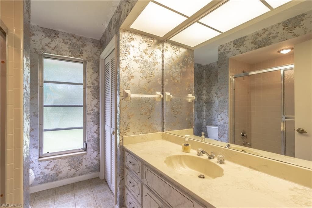 2353 Abbey Ct, Naples, FL 34112-30