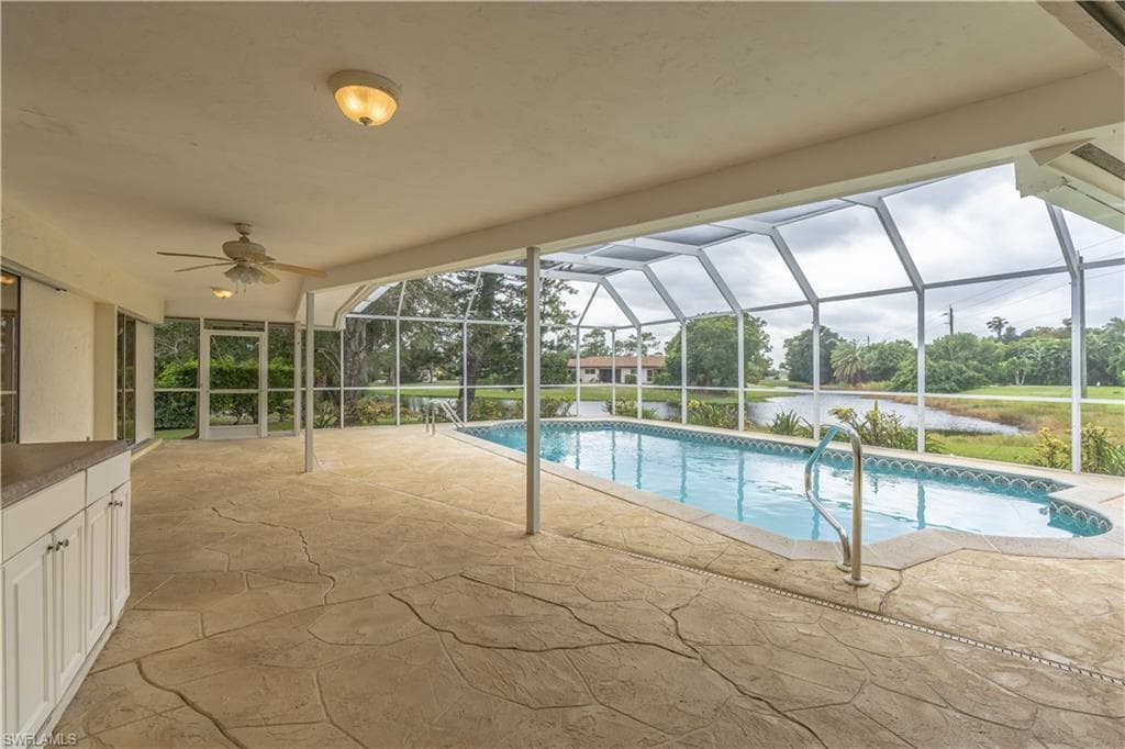 2353 Abbey Ct, Naples, FL 34112-2
