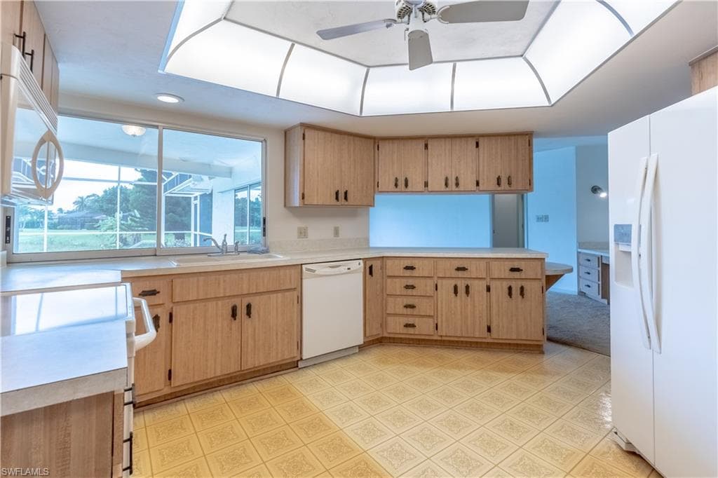 2353 Abbey Ct, Naples, FL 34112-7