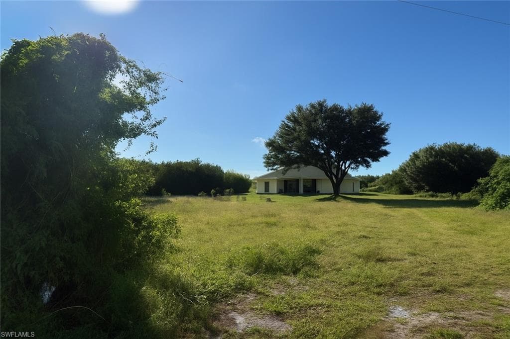 1019 Carl Ave, Lehigh Acres, FL 33971-5