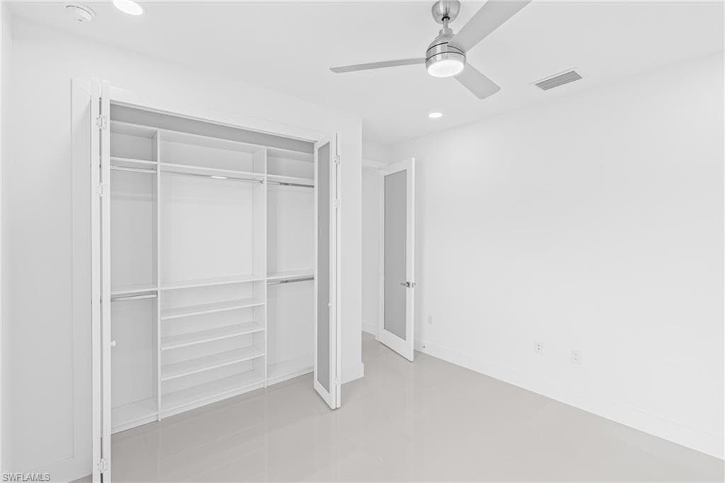 529 Kilgour Ave S, Lehigh Acres, FL 33974-31