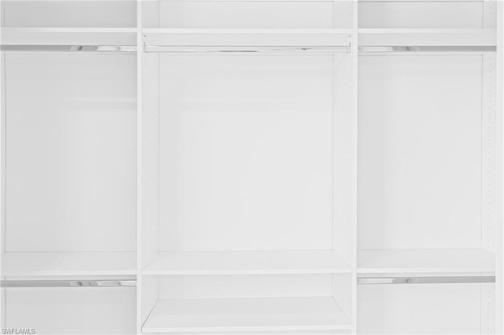 529 Kilgour Ave S, Lehigh Acres, FL 33974-32