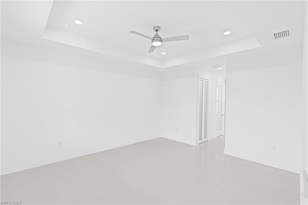 529 Kilgour Ave S, Lehigh Acres, FL 33974-33