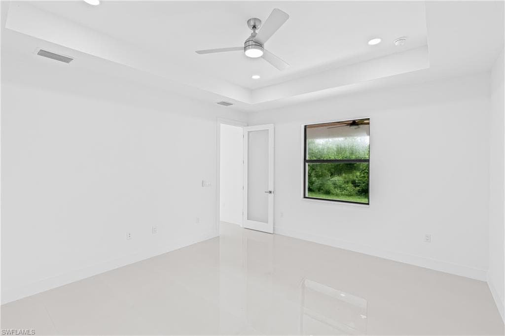 529 Kilgour Ave S, Lehigh Acres, FL 33974-34