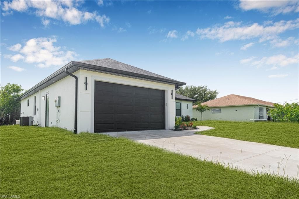 529 Kilgour Ave S, Lehigh Acres, FL 33974-6