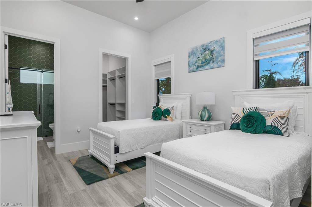 1347 23rd St SW, Naples, FL 34117-18