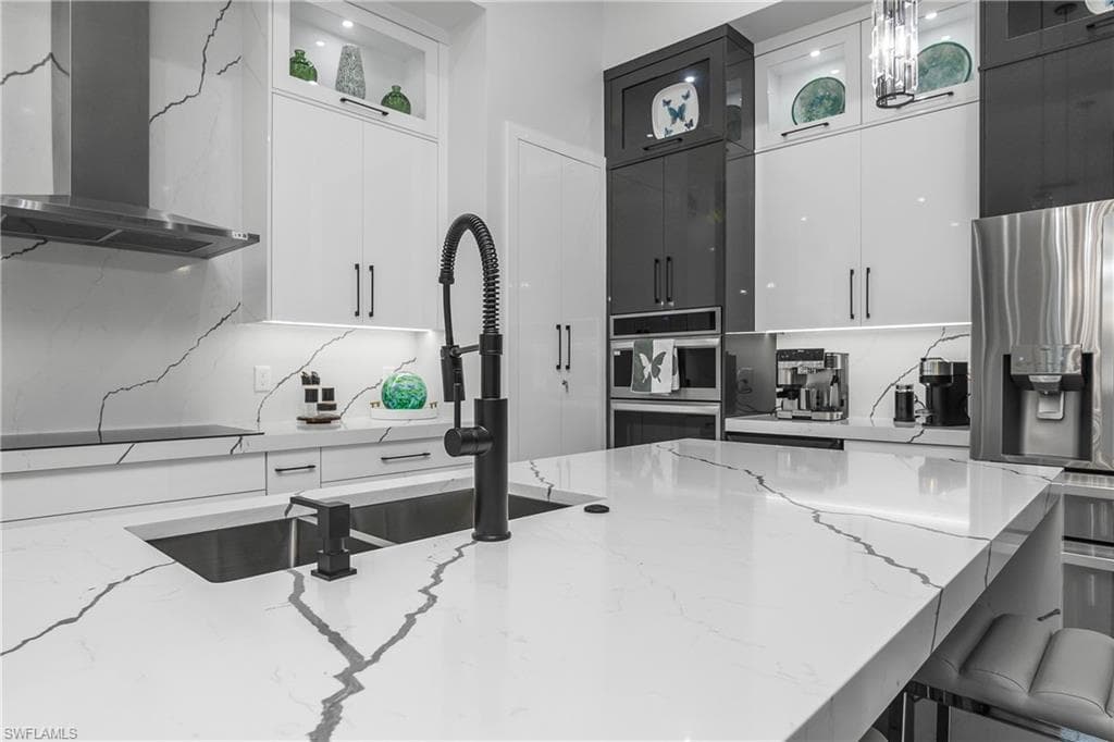 1347 23rd St SW, Naples, FL 34117-28