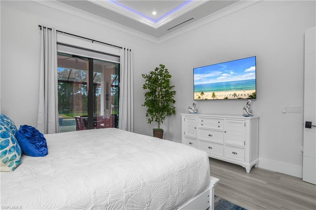 1347 23rd St SW, Naples, FL 34117-7