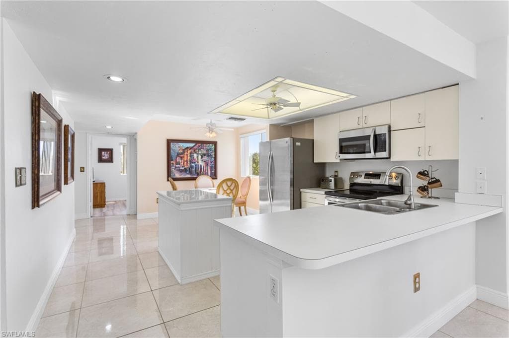 290 Naples Cove Dr 2501, Naples, FL 34110-10