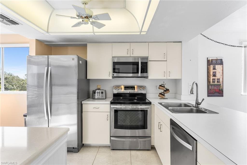 290 Naples Cove Dr 2501, Naples, FL 34110-11